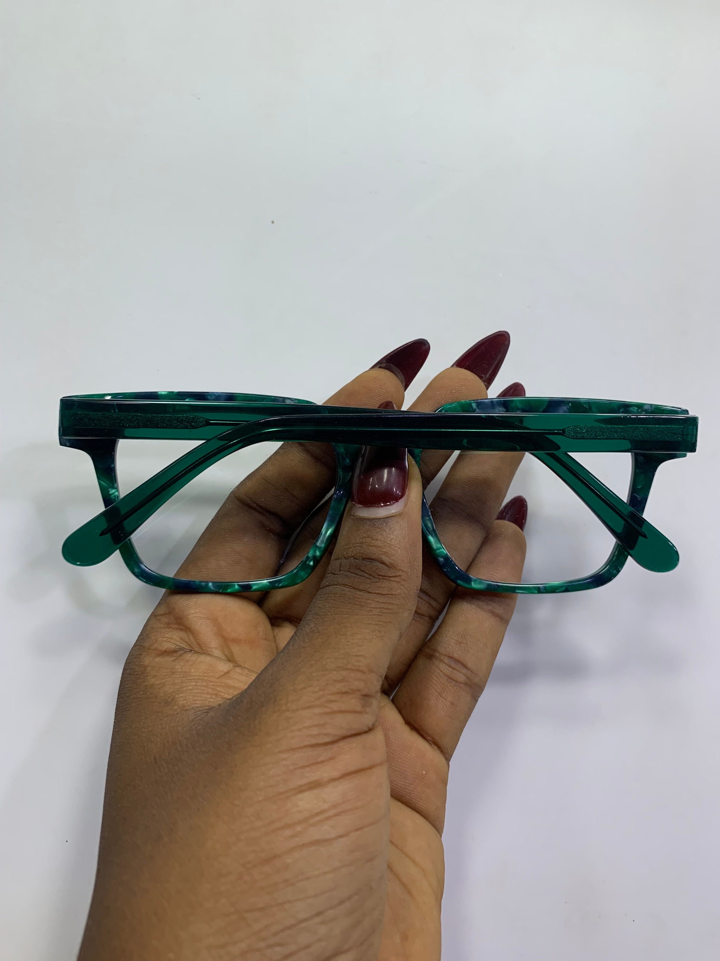 The Sorayo Acetate Glass