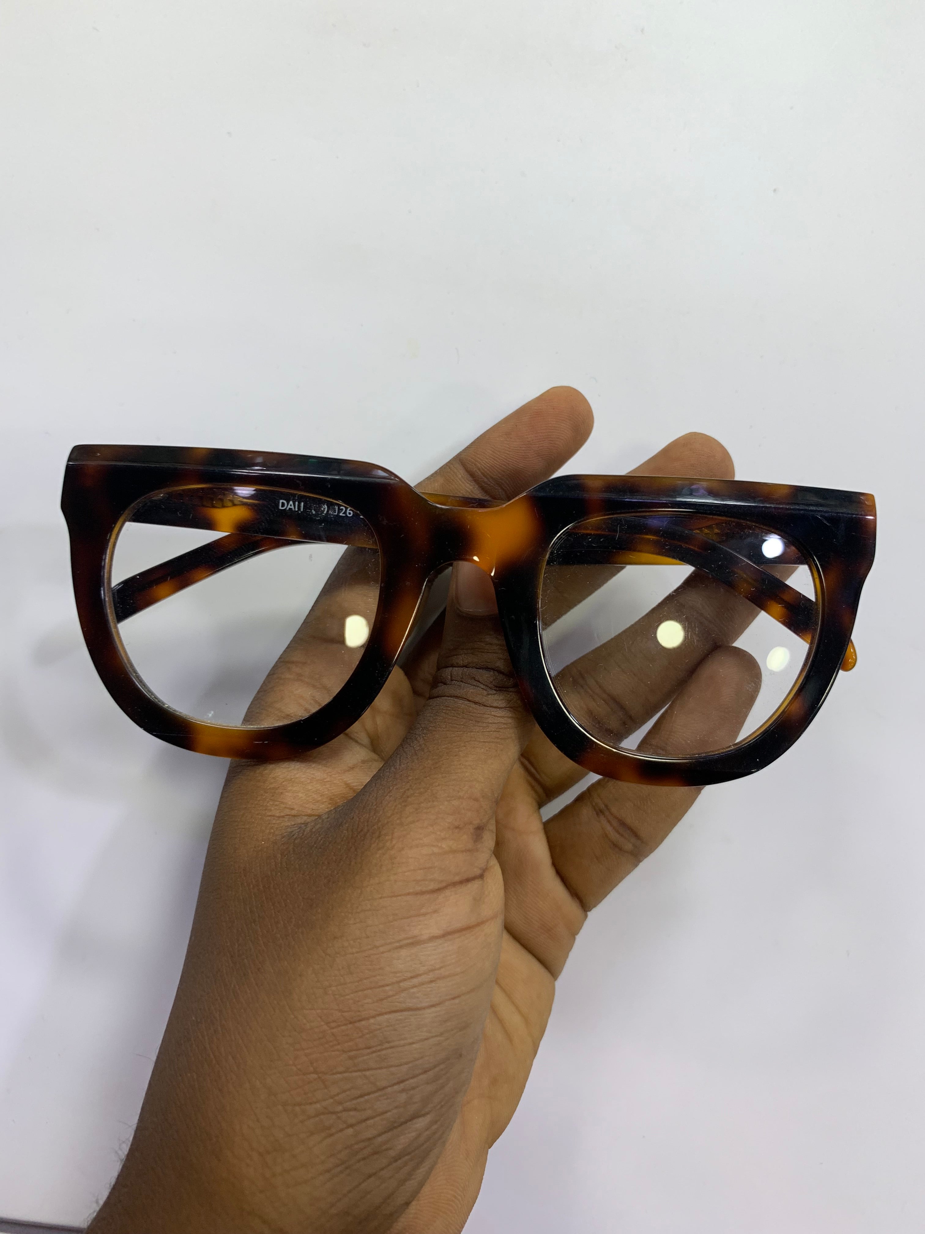 The Kamila Acetate Glass