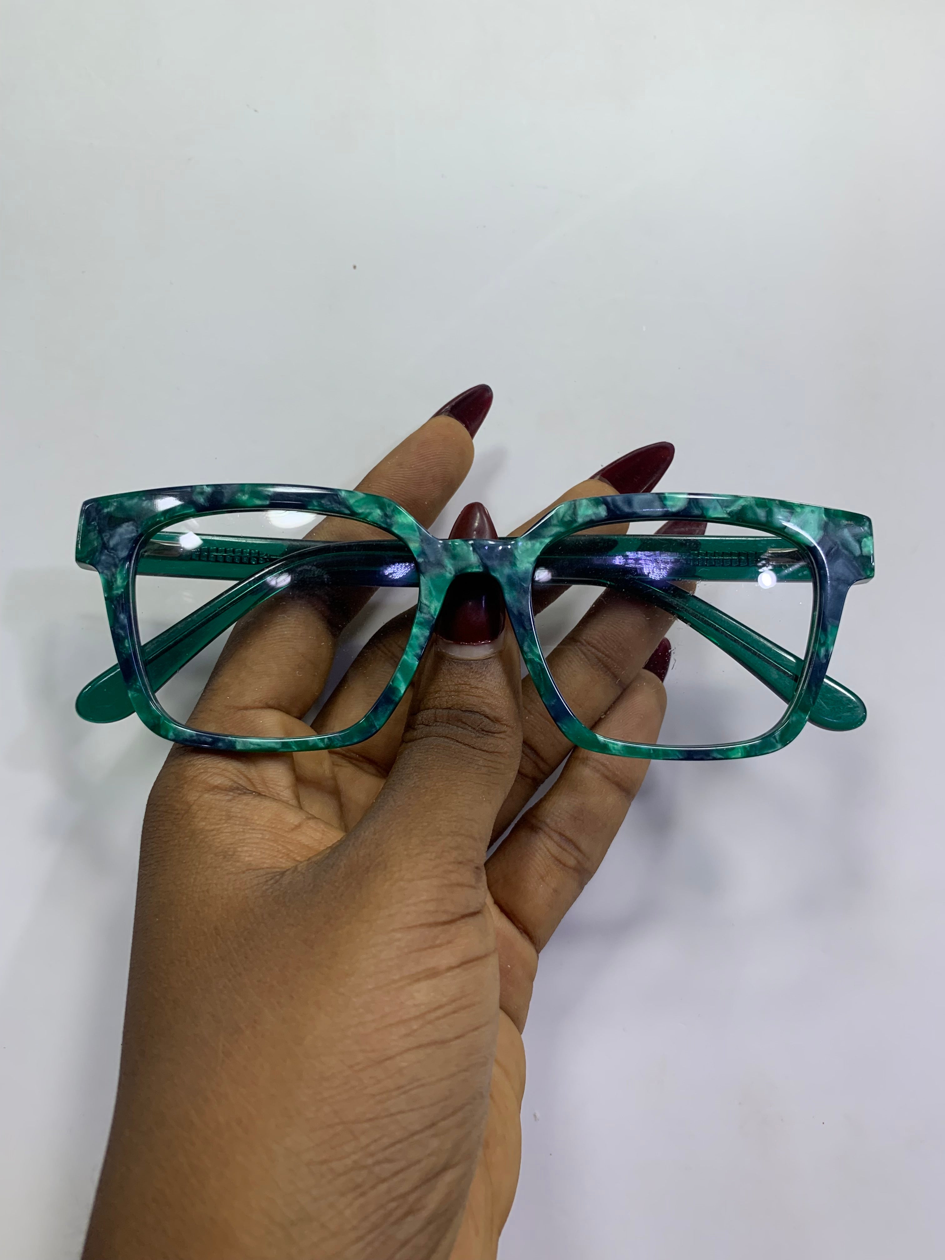 The Sorayo Acetate Glass