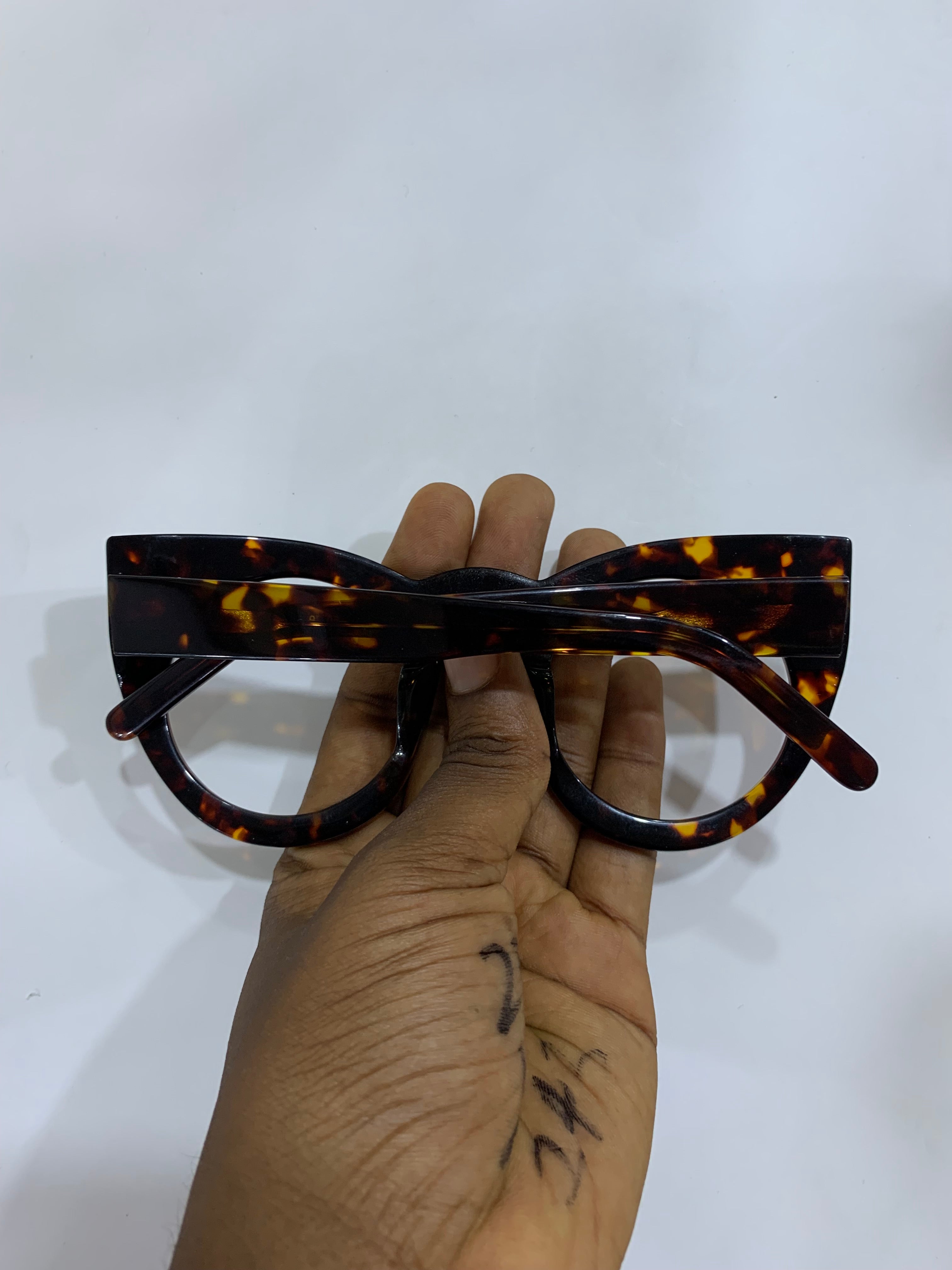 The Dakore Acetate Glass